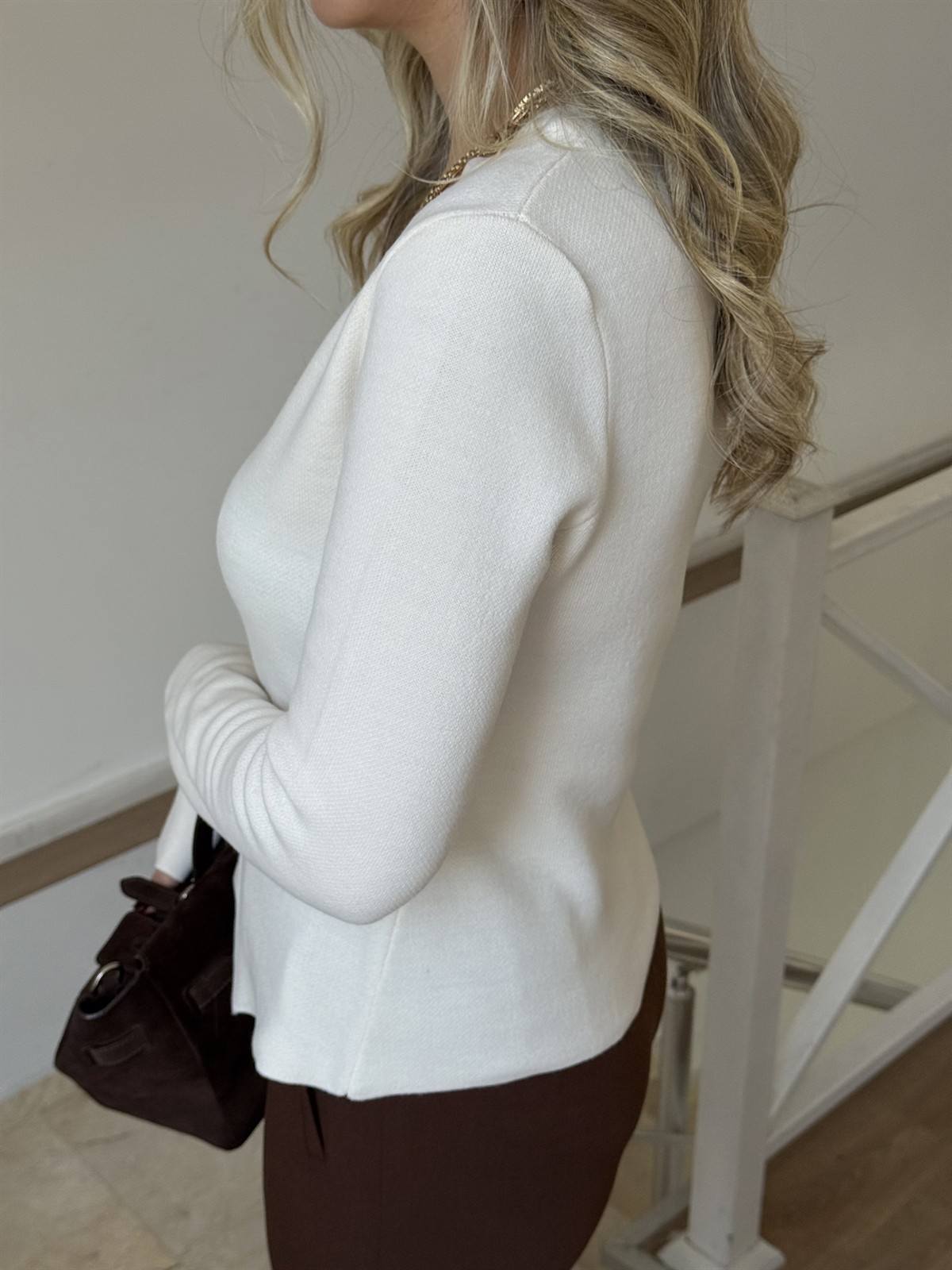 V Yaka Gold Düğmeli Hırka - Krem