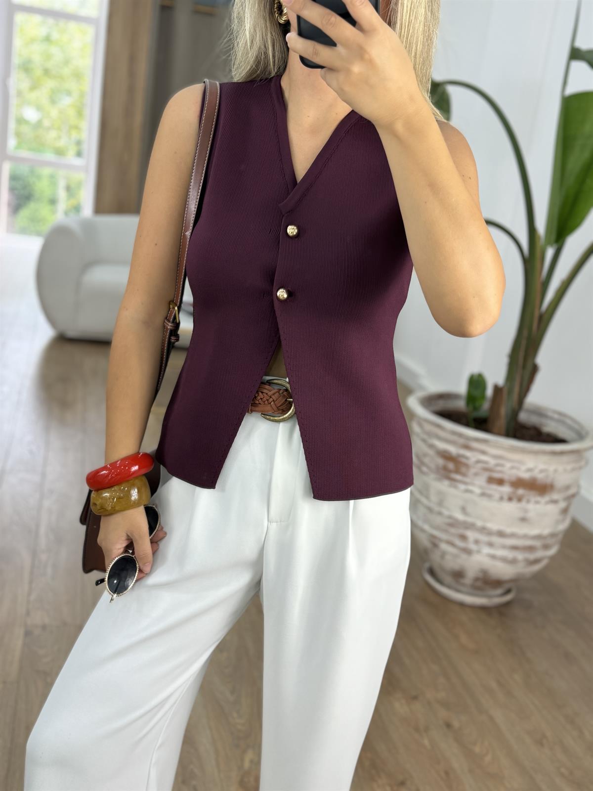 V Yaka Gold Düğmeli Yelek - Bordo