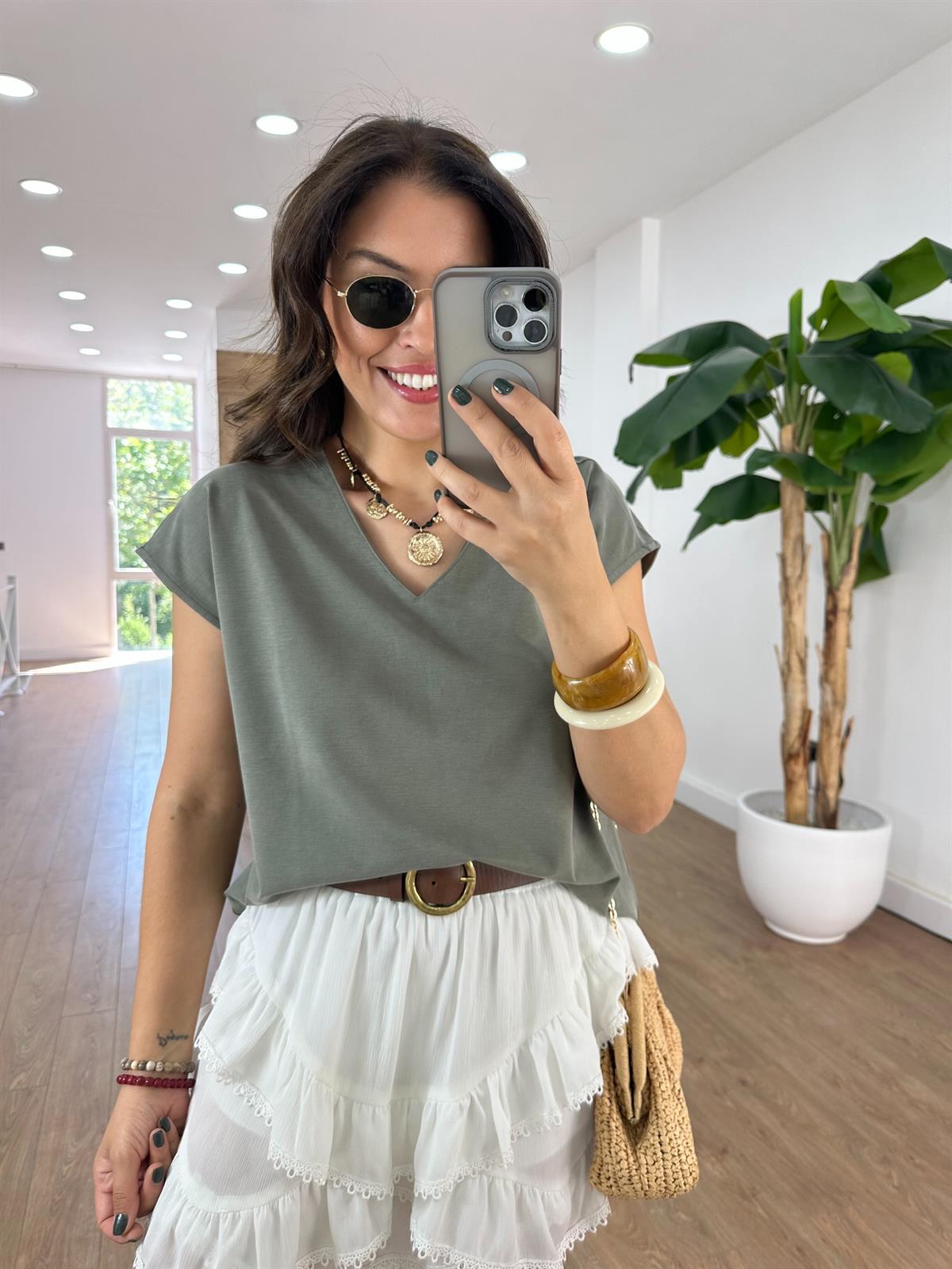 V Yaka Modal Basic Tshirt - Haki