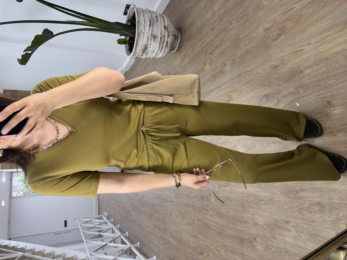 V Yaka Modal Takım-Olive