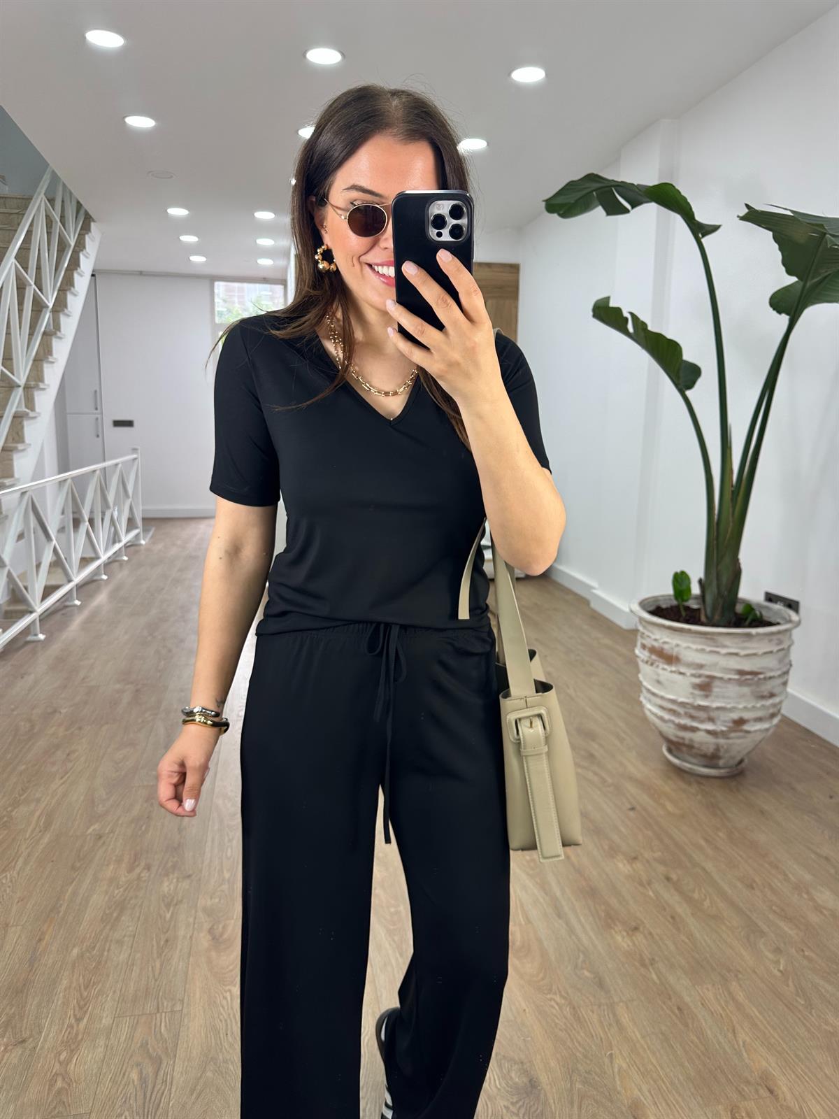 V Yaka Modal Takım-Siyah