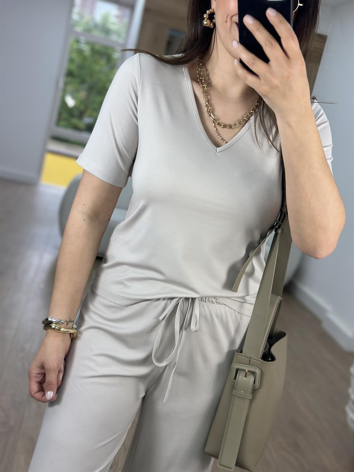 V Yaka Modal Takım-Vizon