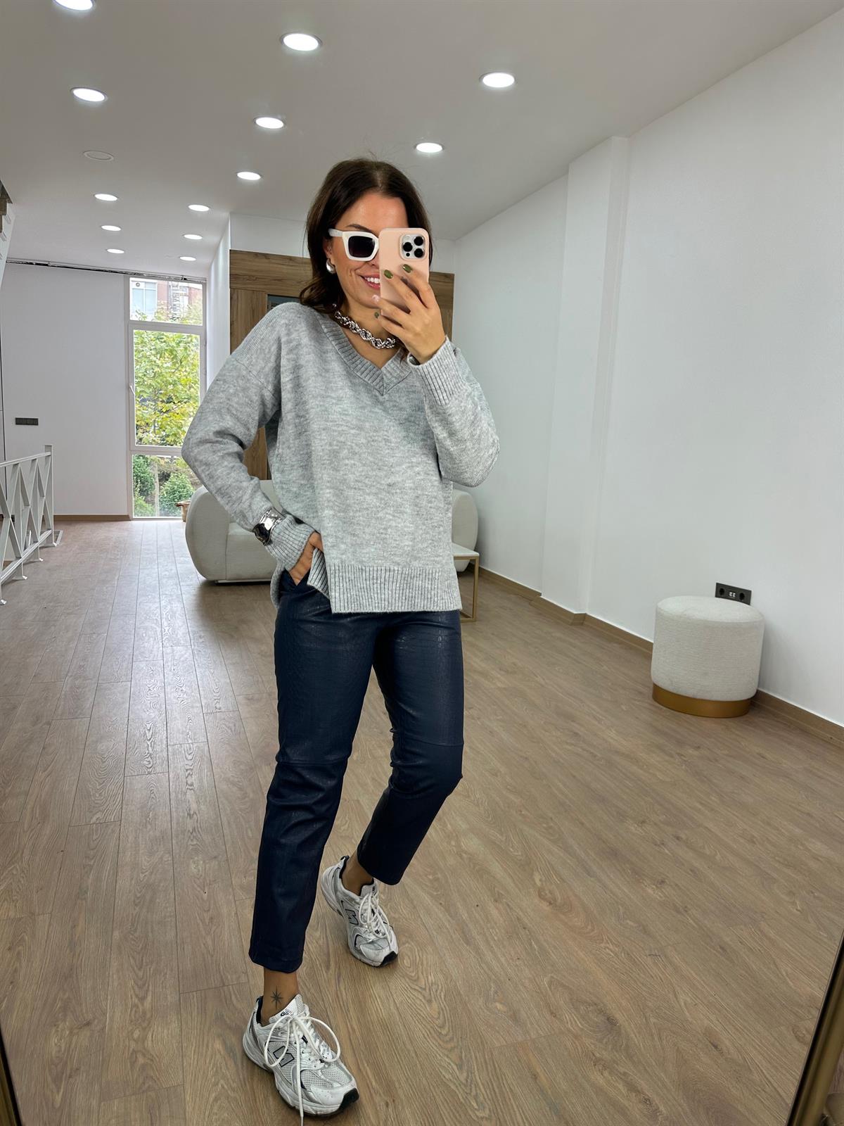 V Yaka Yandan Yırtmaçlı Basic Kazak-Gri