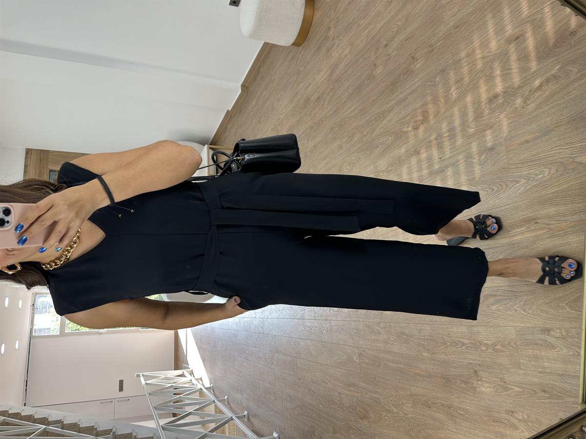 Vatkalı Beli Kuşaklı Krep Kumaş Tulum - Siyah