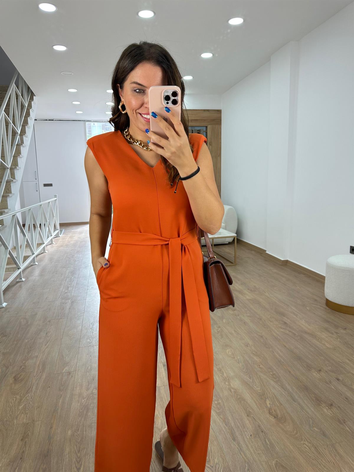 Vatkalı Beli Kuşaklı Krep Kumaş Tulum - Turuncu