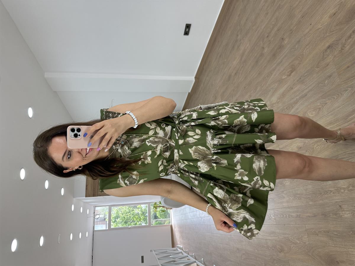 Vatkalı Eteği Fırfırlı Elbise