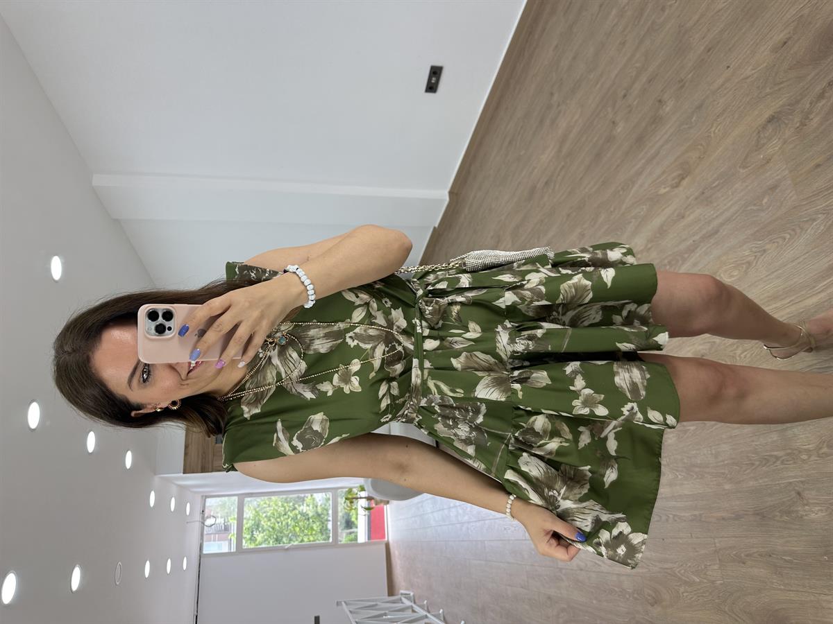 Vatkalı Eteği Fırfırlı Elbise