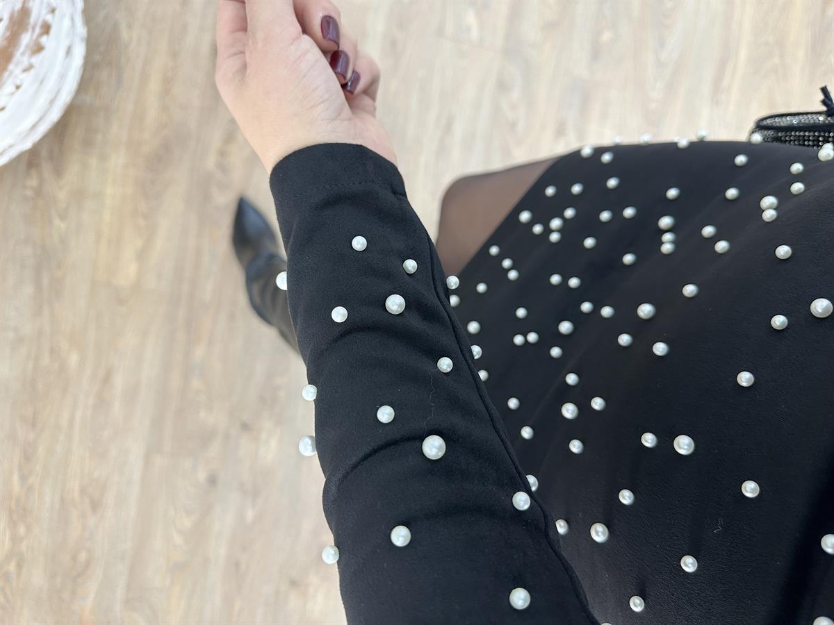 Vatkalı İncili Süet Elbise-Siyah