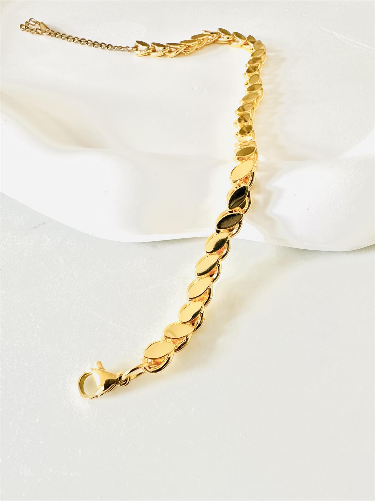Vip Seri Arpa Gold Bileklik