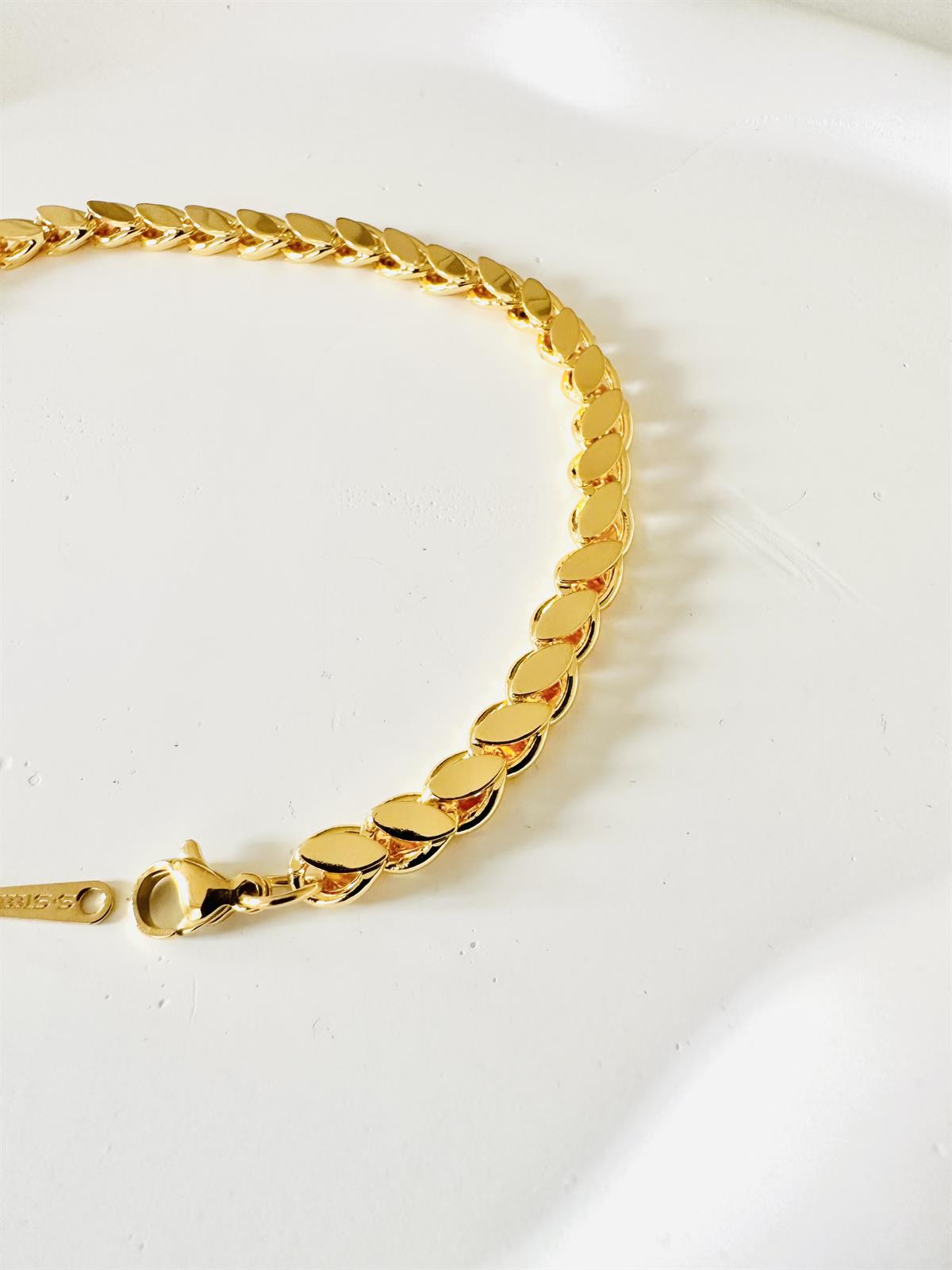 Vip Seri Arpa Gold Bileklik