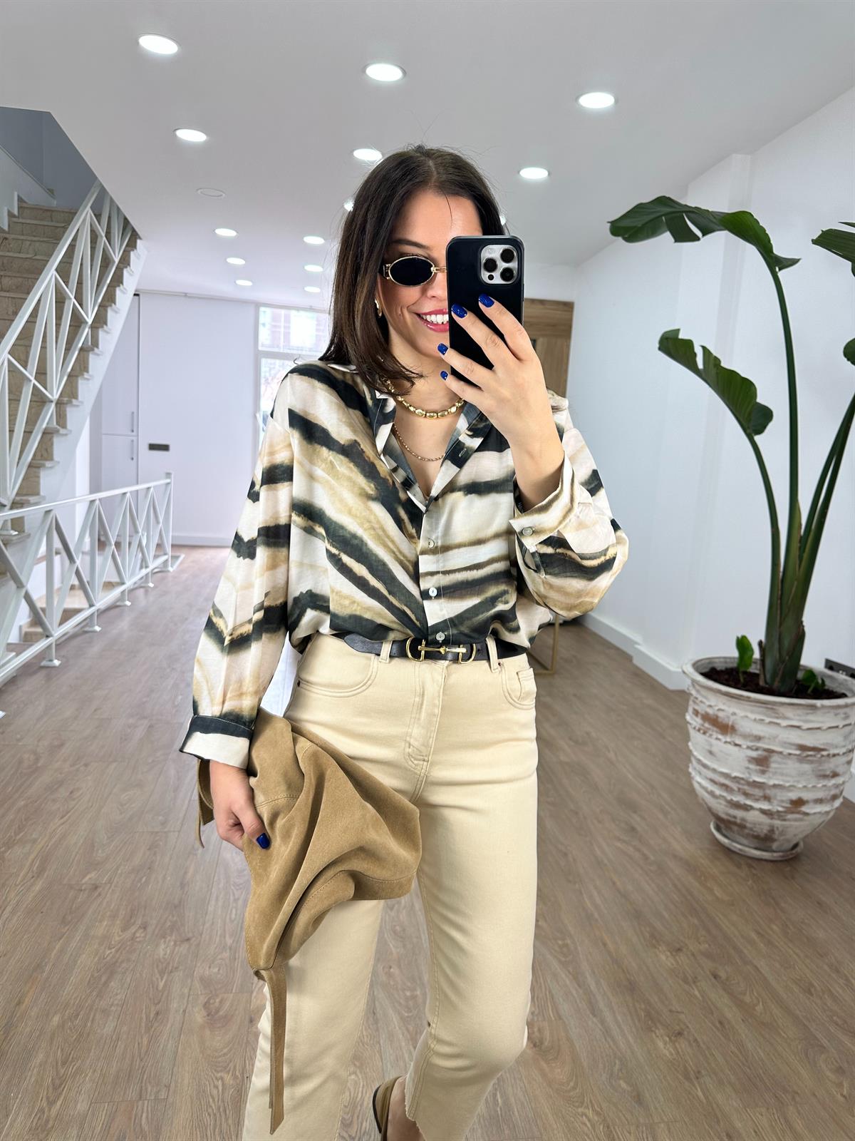 Vual Baskılı Desenli Gömlek-Haki