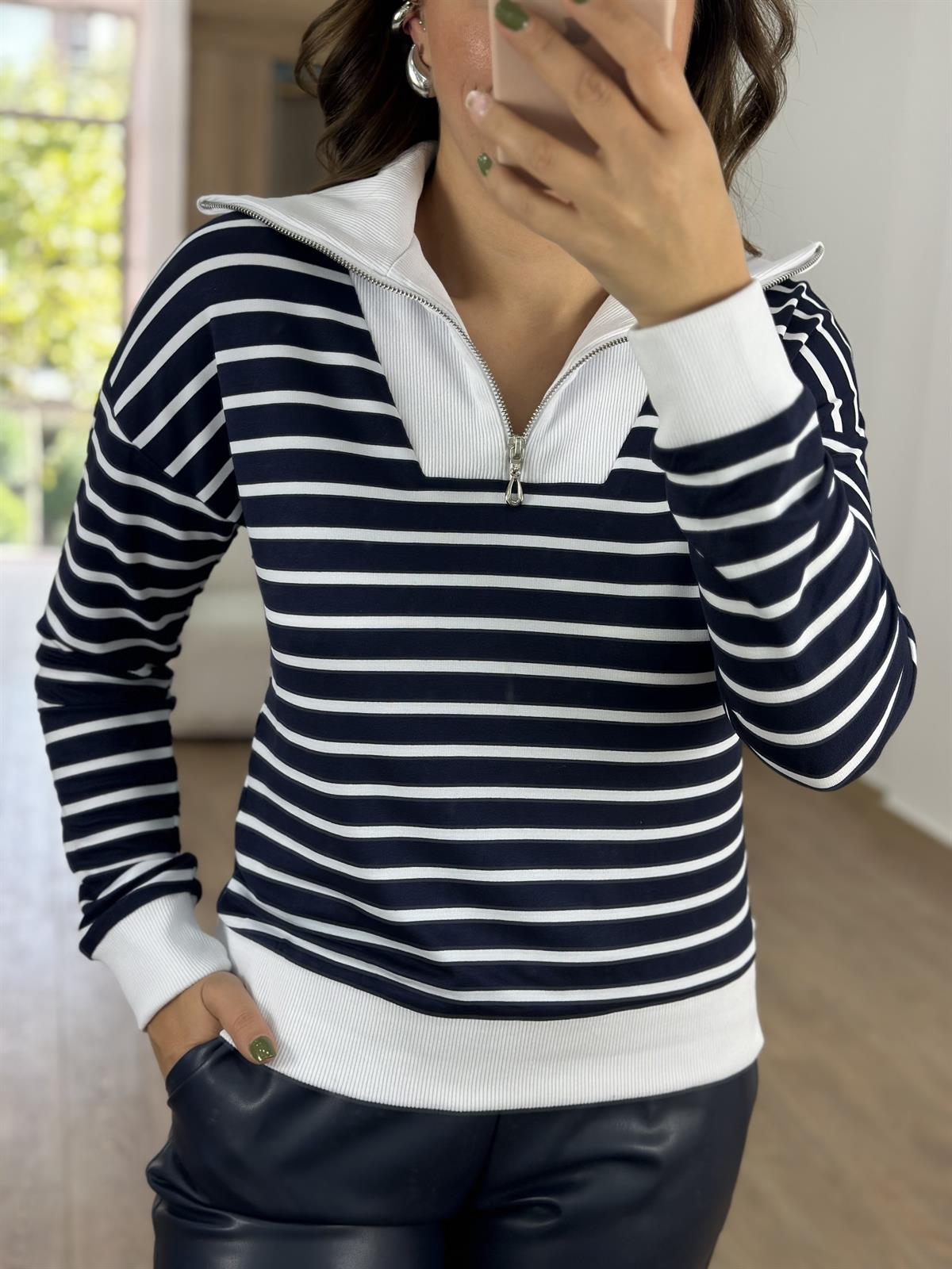 Yakası Fermuarlı Çizgili Sweatshirt