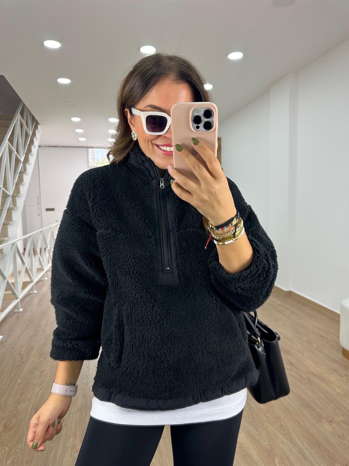 Yakası Fermuarlı Peluş Sweat -Siyah