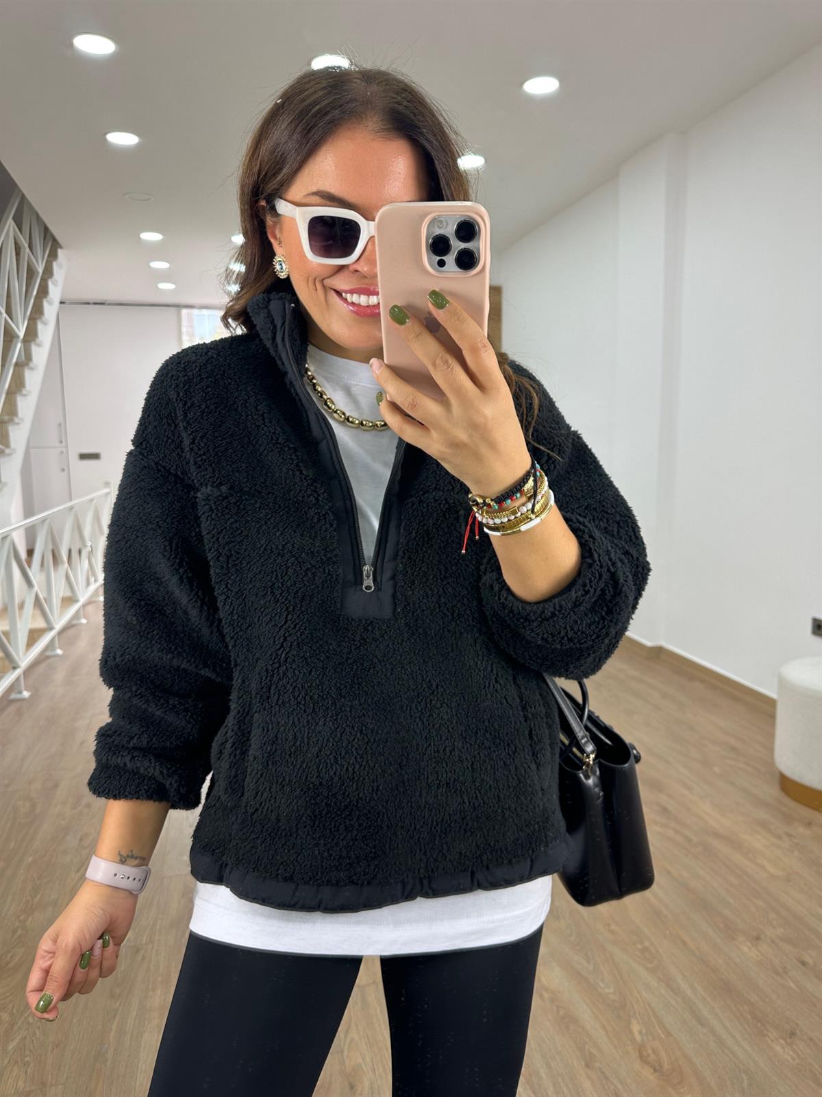 Yakası Fermuarlı Peluş Sweat -Siyah