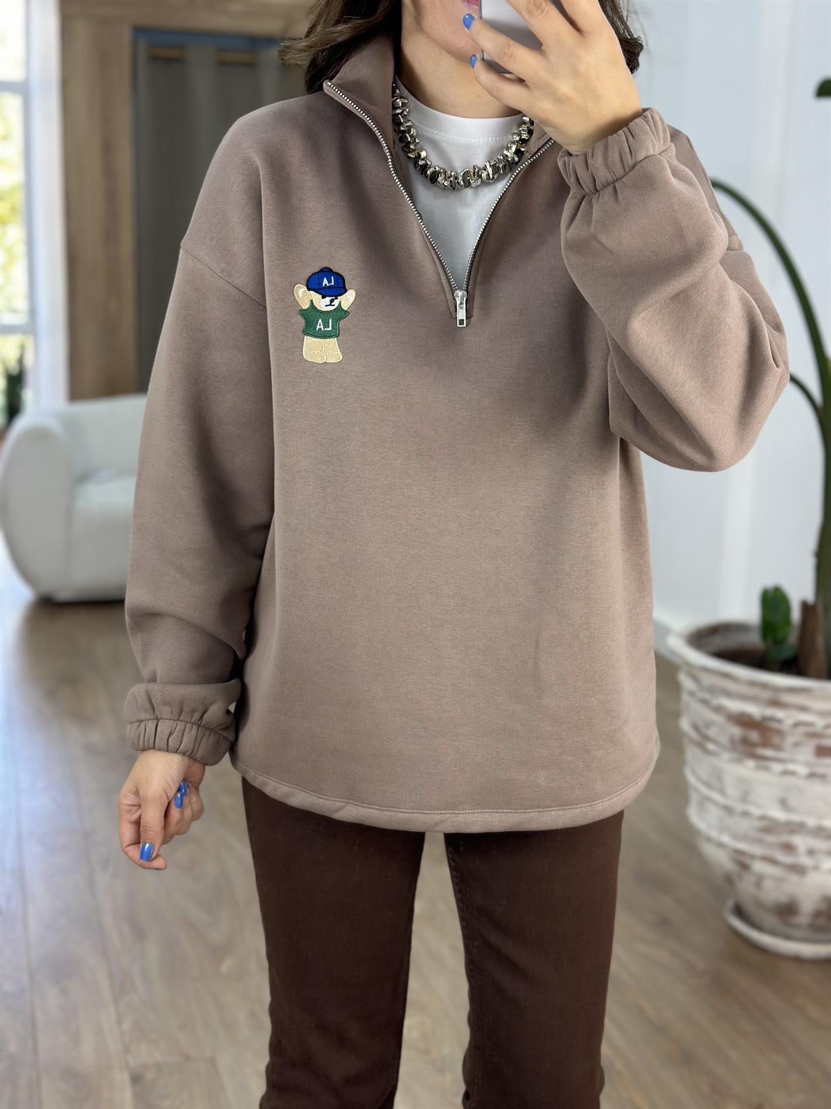 Yakası Fermuarlı Teddy Nakışlı Sweatshirt - Kahverengi