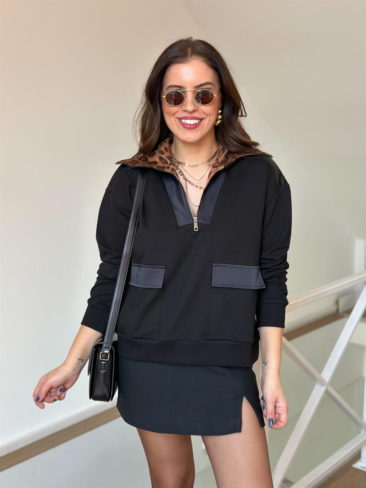 Yakası Leopar Detaylı Sweatshirt