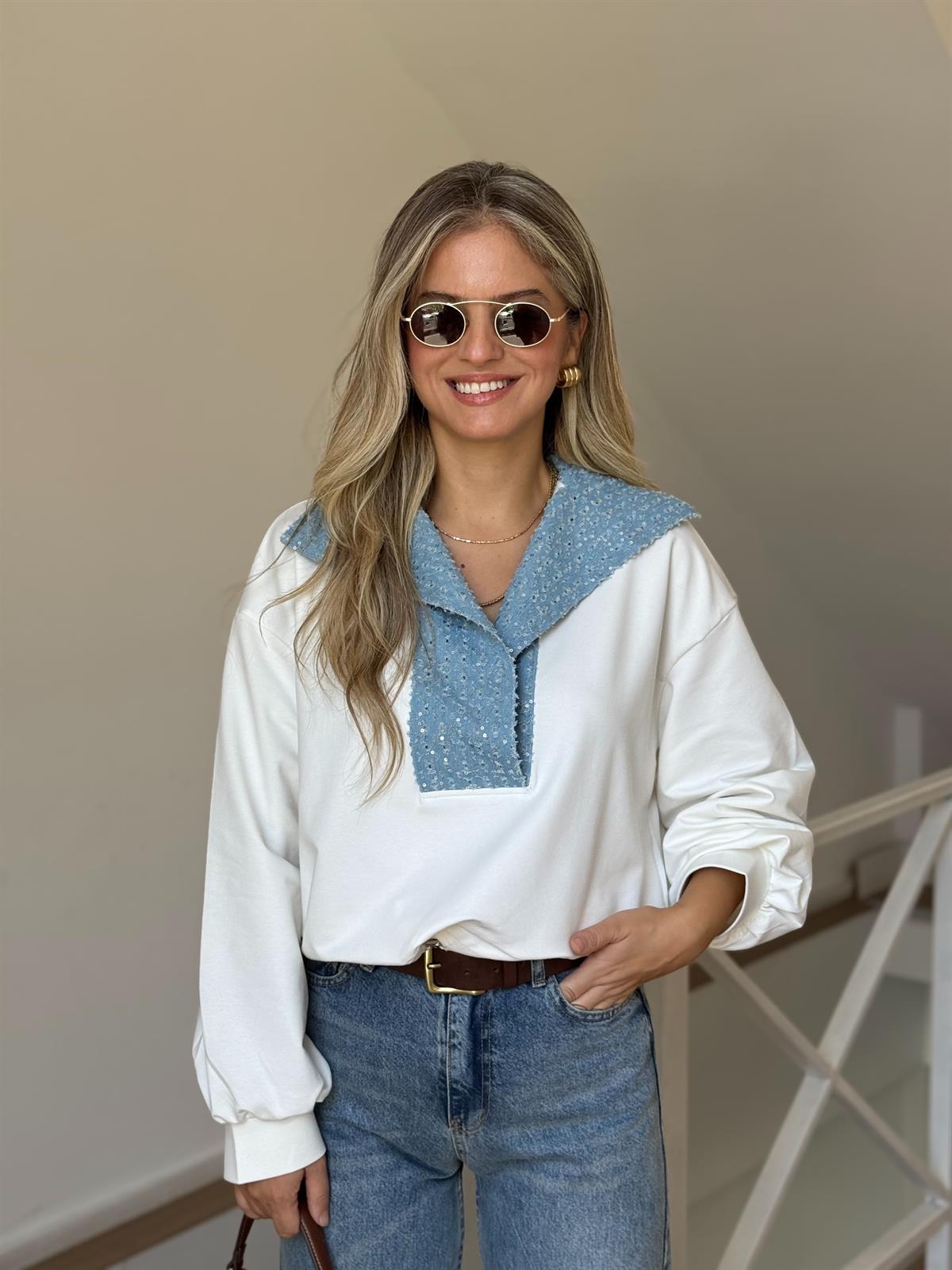 Yakası Pul İşlemeli Kot Garnili Sweatshirt