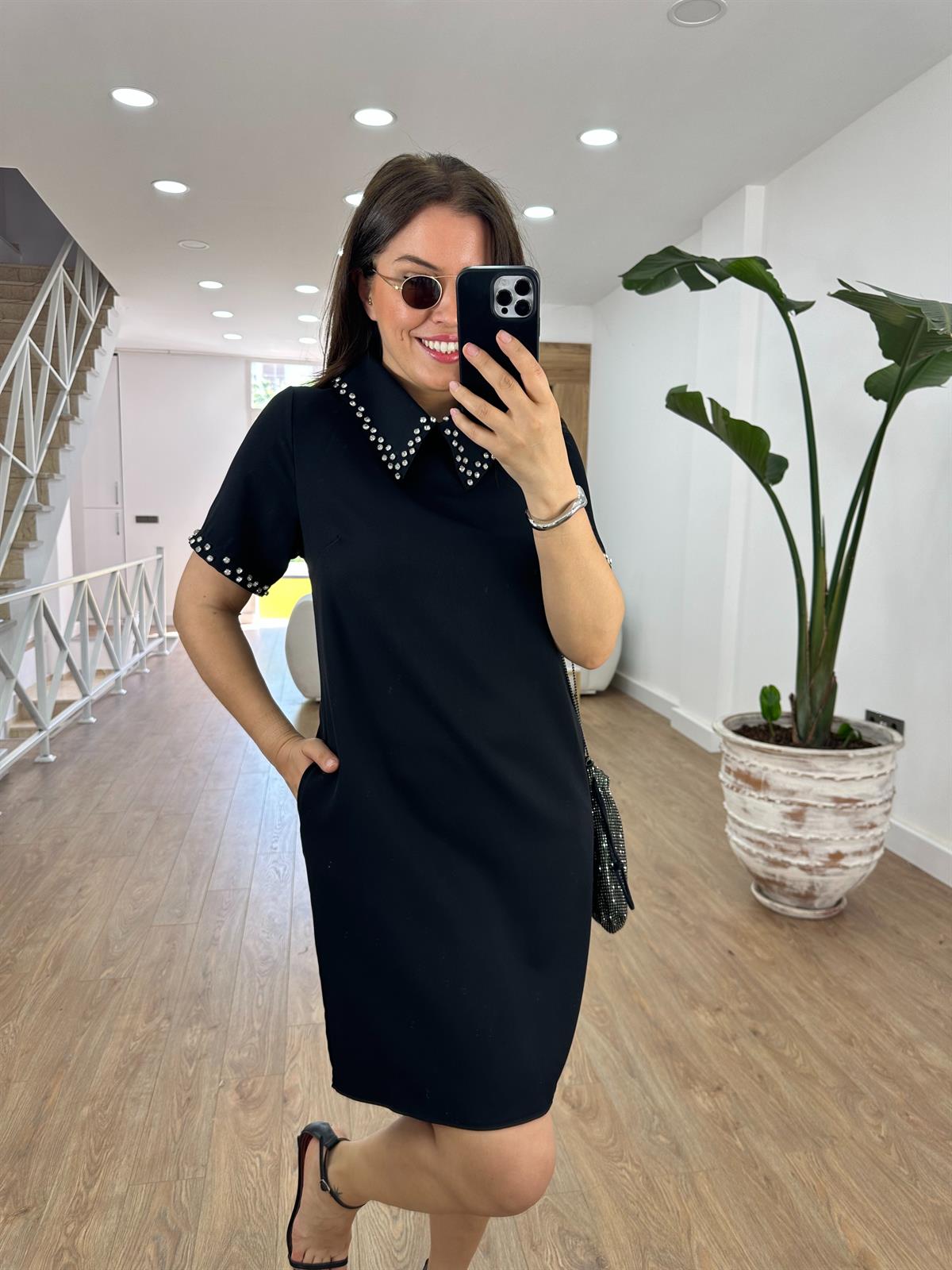 Yakası Ve Kolları Taş Detaylı Cepli Elbise