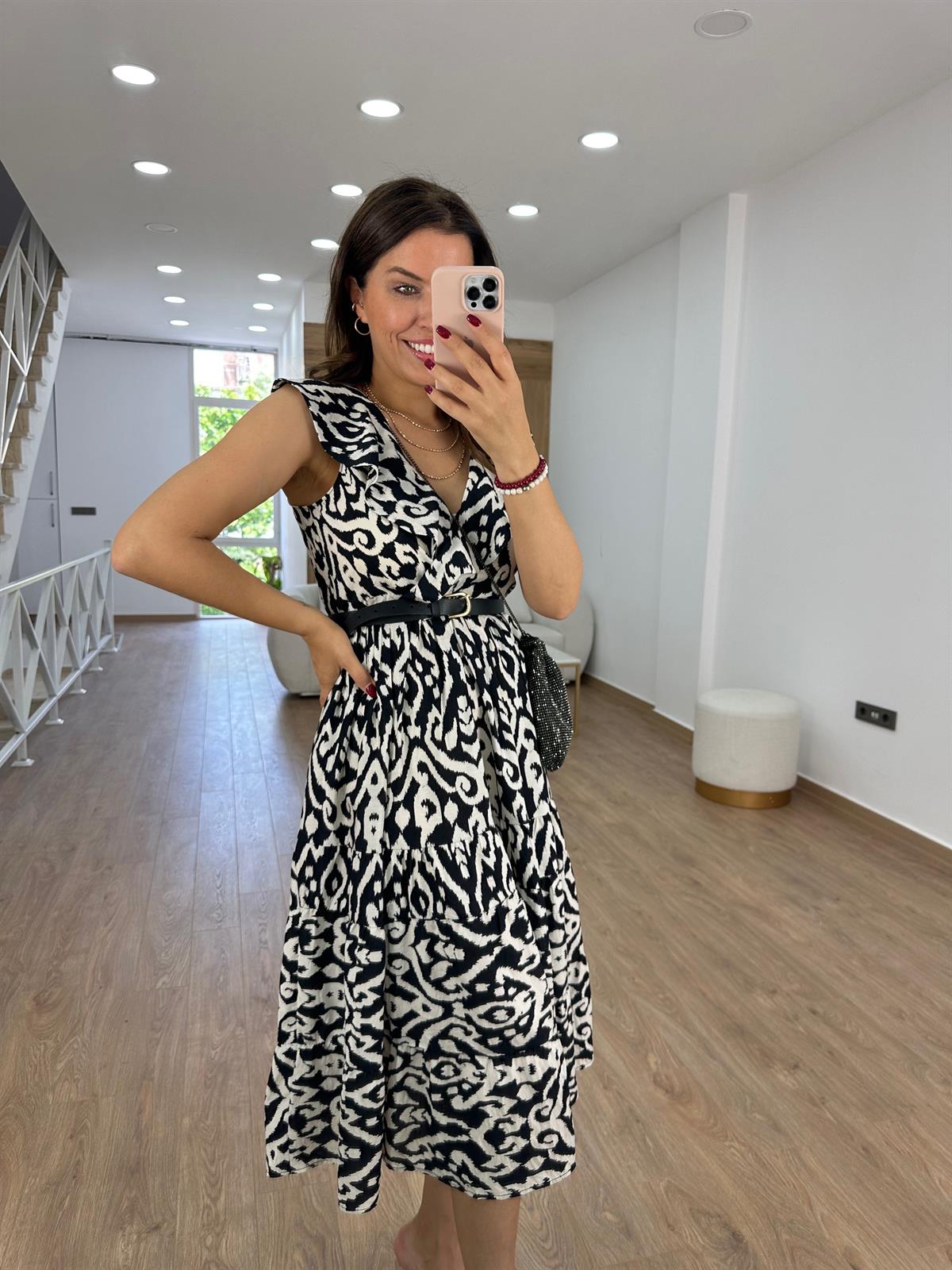 Yakası Volanlı Beli Lastikli Midi Boy Elbise