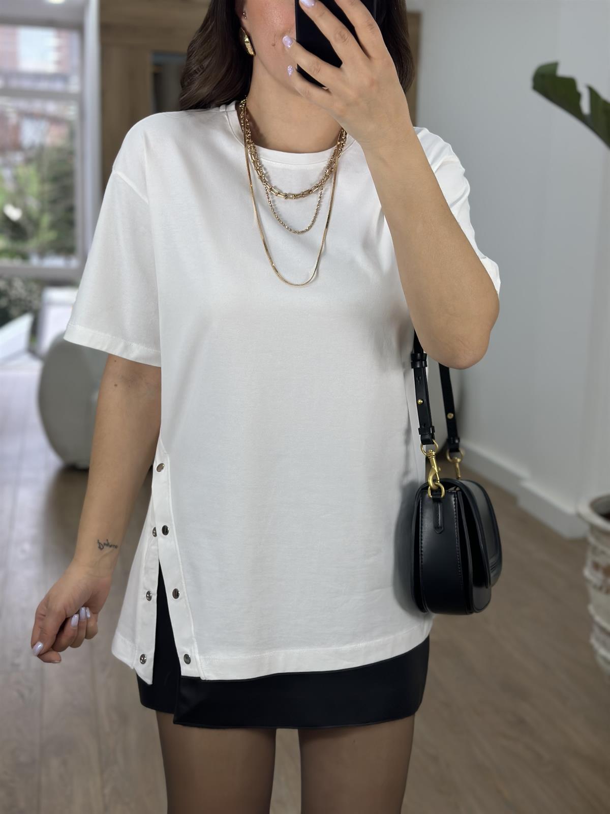 Yandan Çıtçıtlı Basic Salaş Tshirt-Beyaz