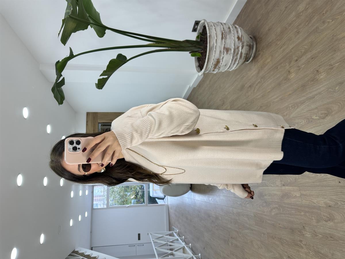 Yanı Gold Düğmeli Salaş Triko Kazak-Vanilya