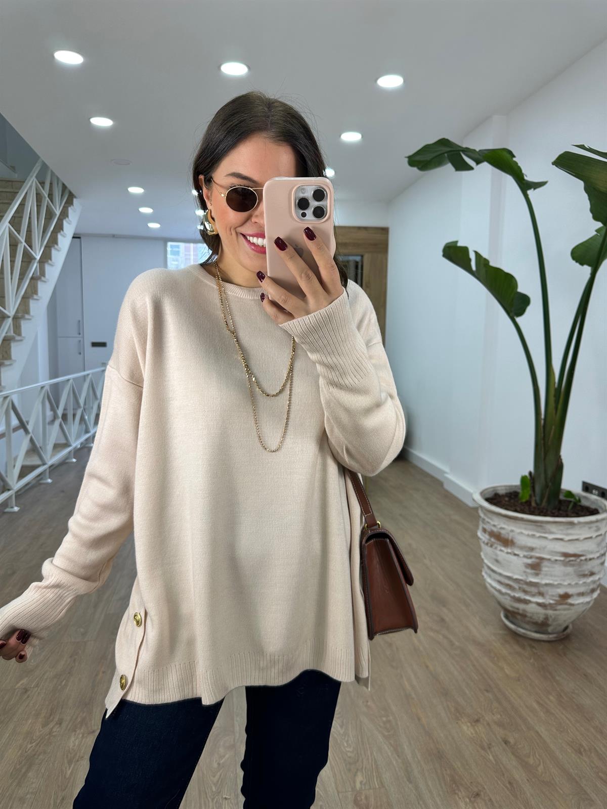 Yanı Gold Düğmeli Salaş Triko Kazak-Vanilya