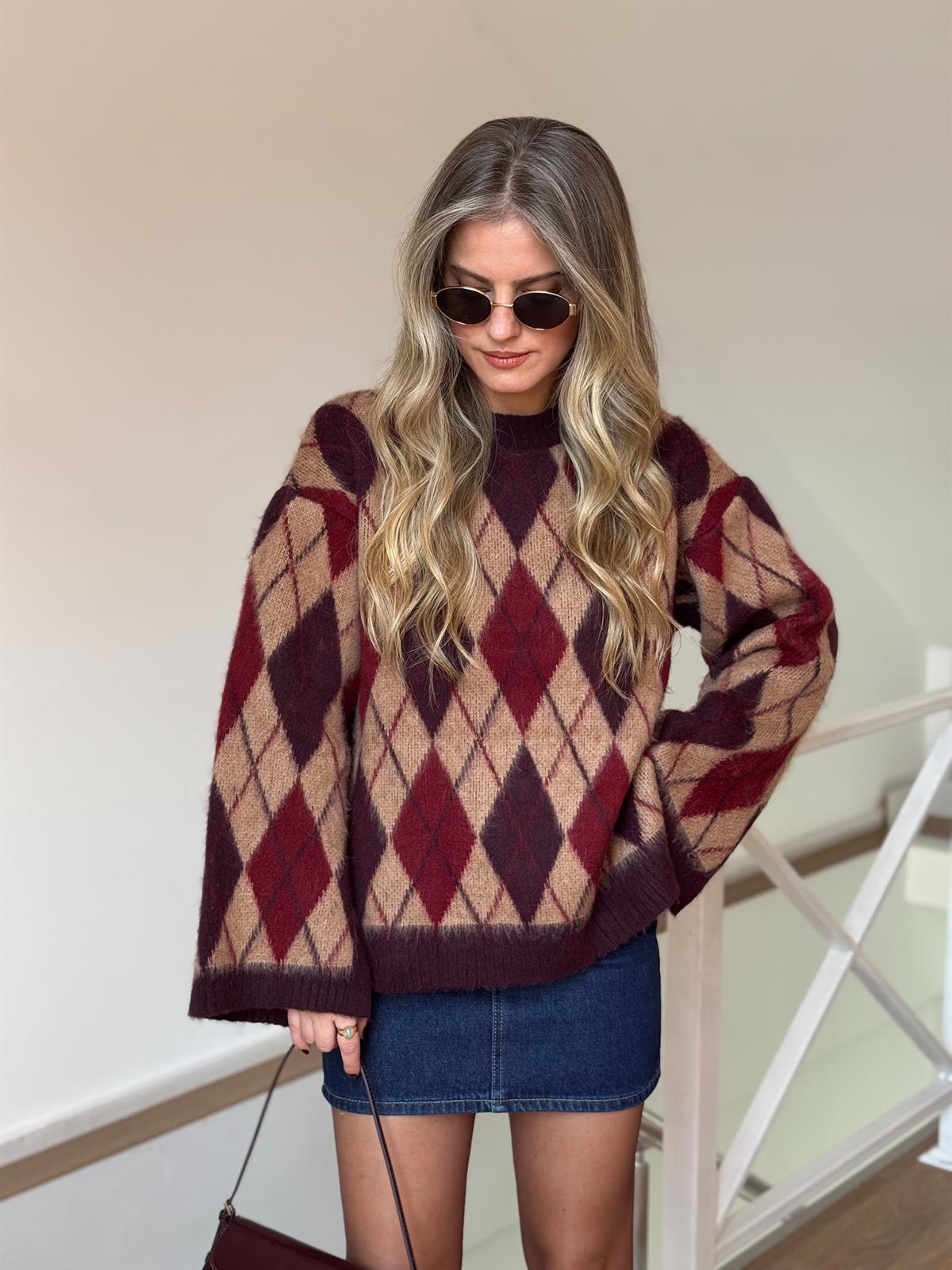 Yanı Yırtmaçlı Şardonlu Baklava Desen Kazak - Bordo