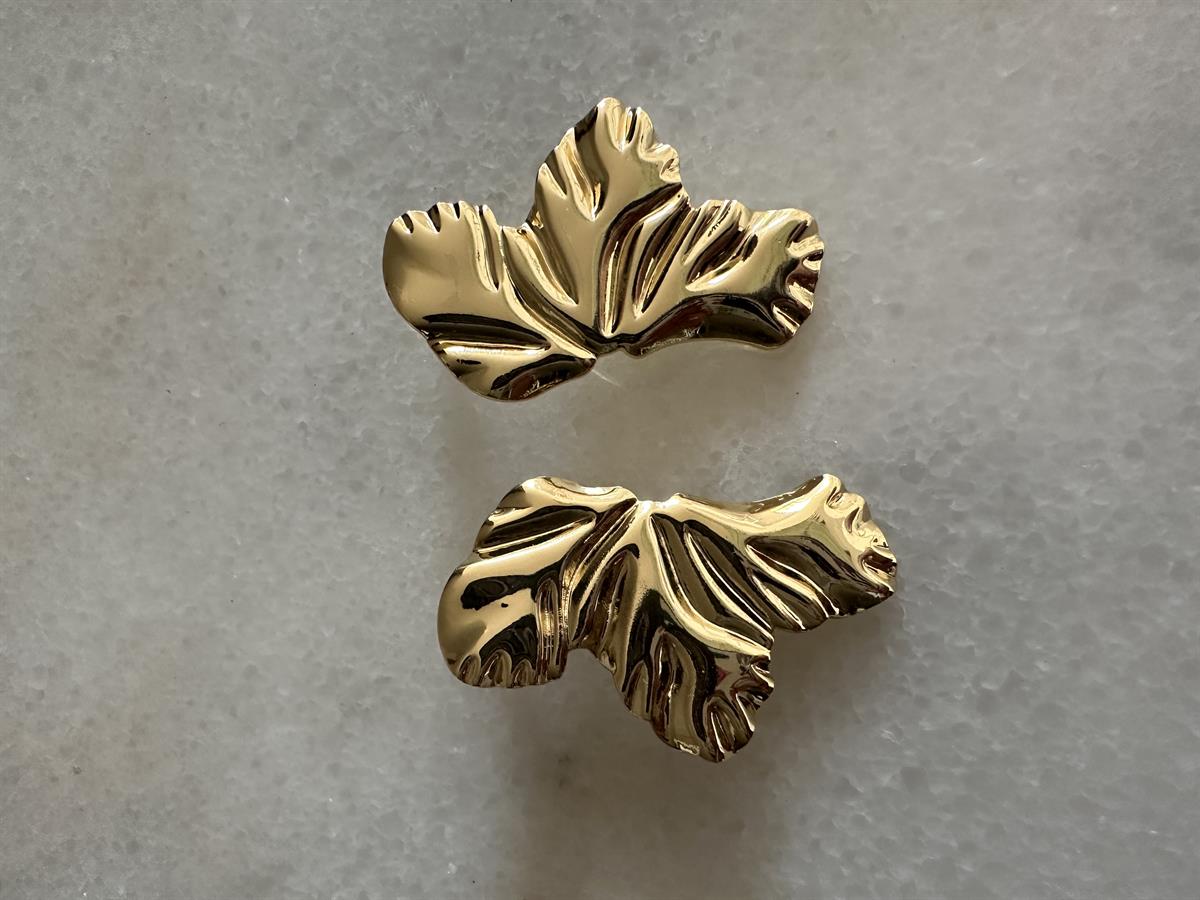 Yaprak Desen Gold Küpe