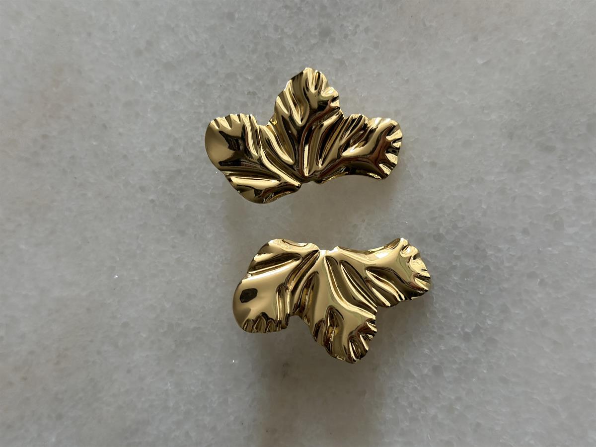 Yaprak Desen Gold Küpe