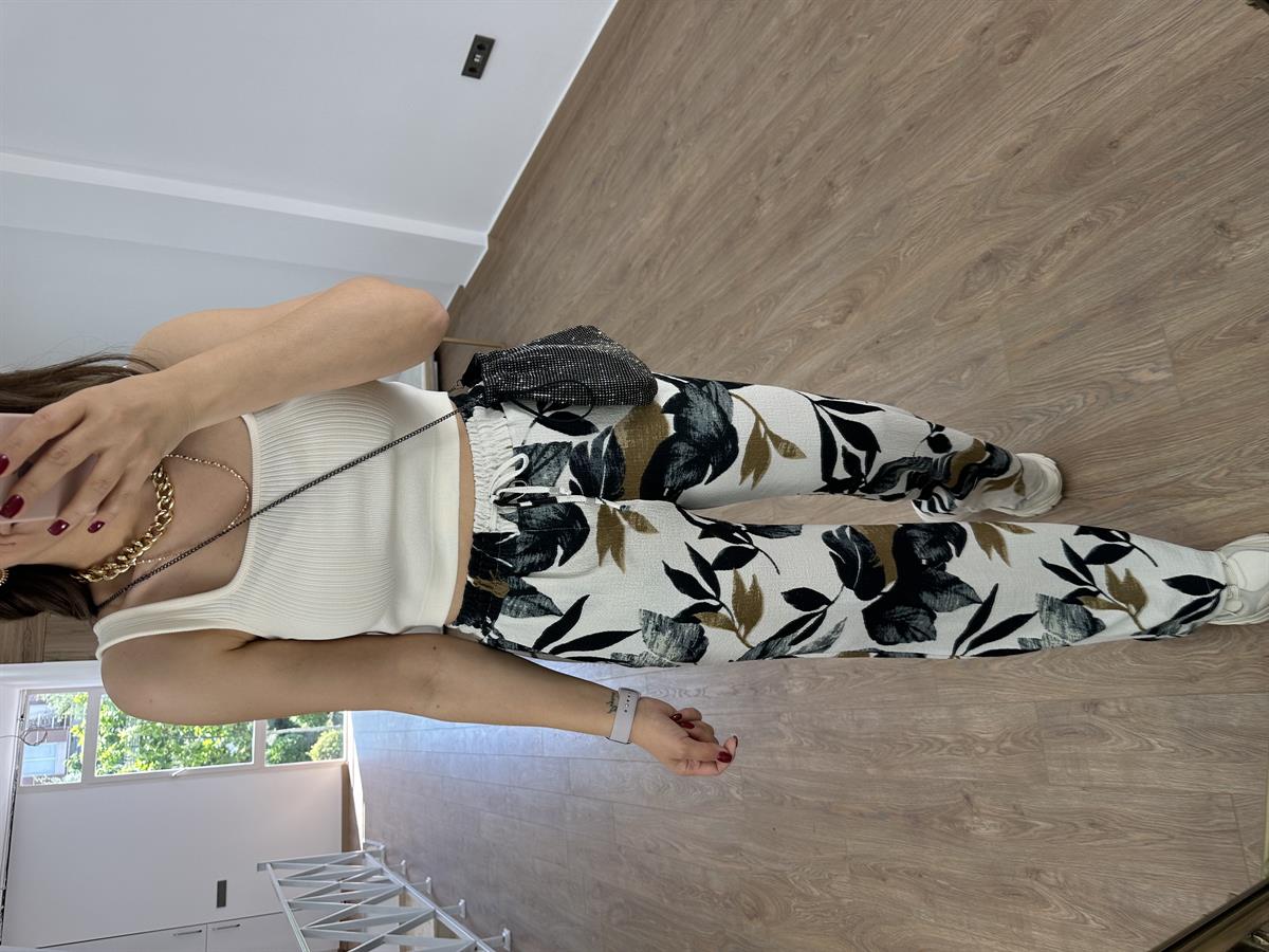 Yaprak Desenli Pantolon-Siyah