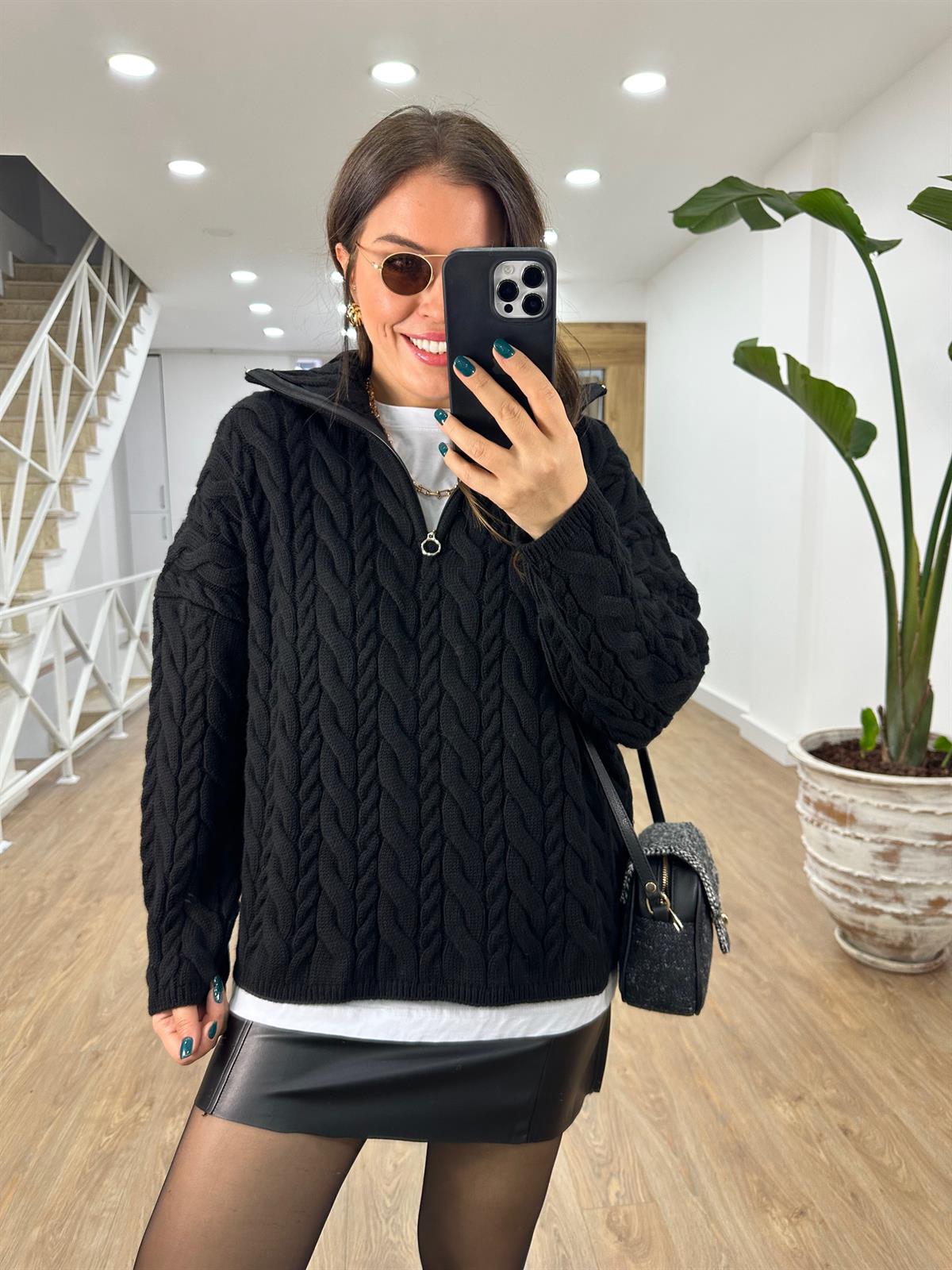 Yarım Fermuarlı Örgü Desen Kazak-Siyah