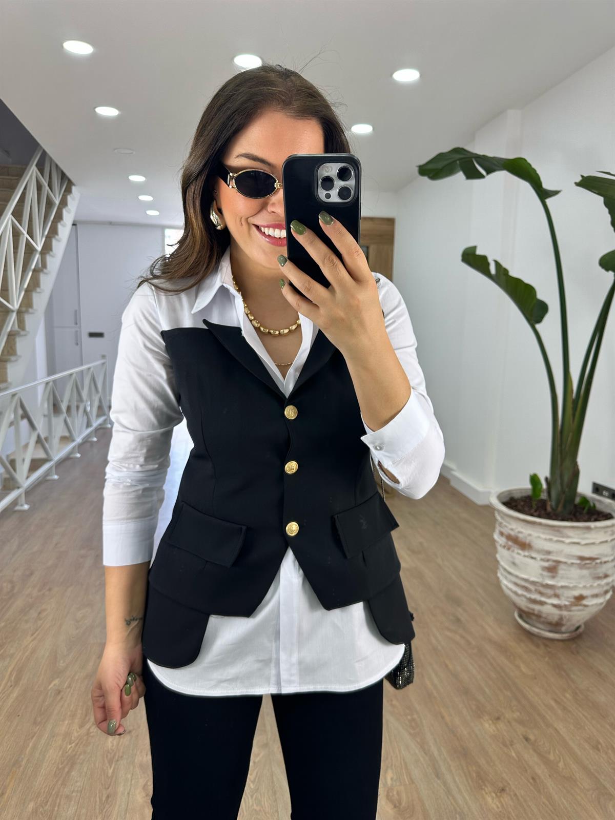 Yelek Garnili Gold Düğmeli Tasarım Gömlek