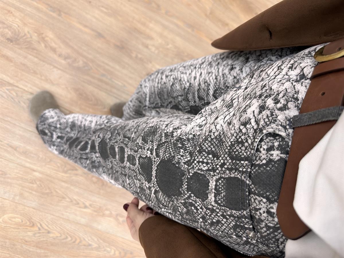 Yılan Derili Bol Paça Pantolon 