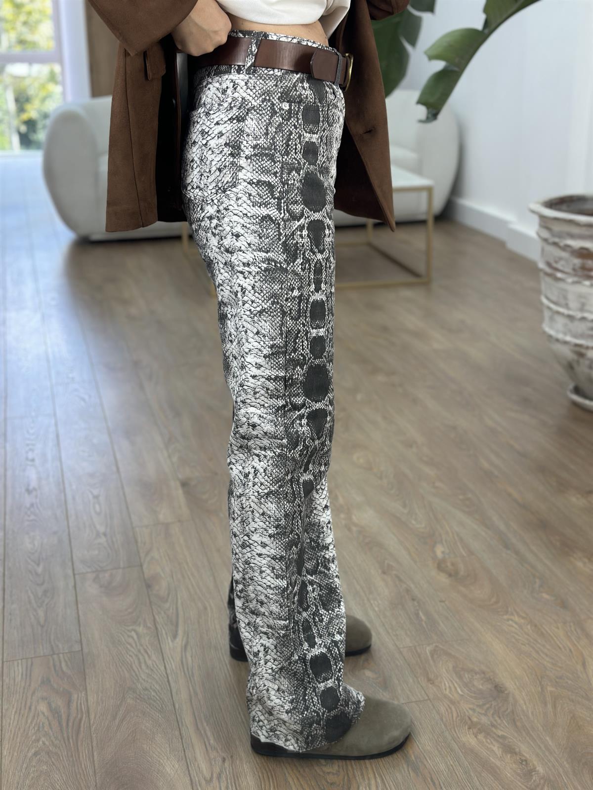 Yılan Derili Bol Paça Pantolon 