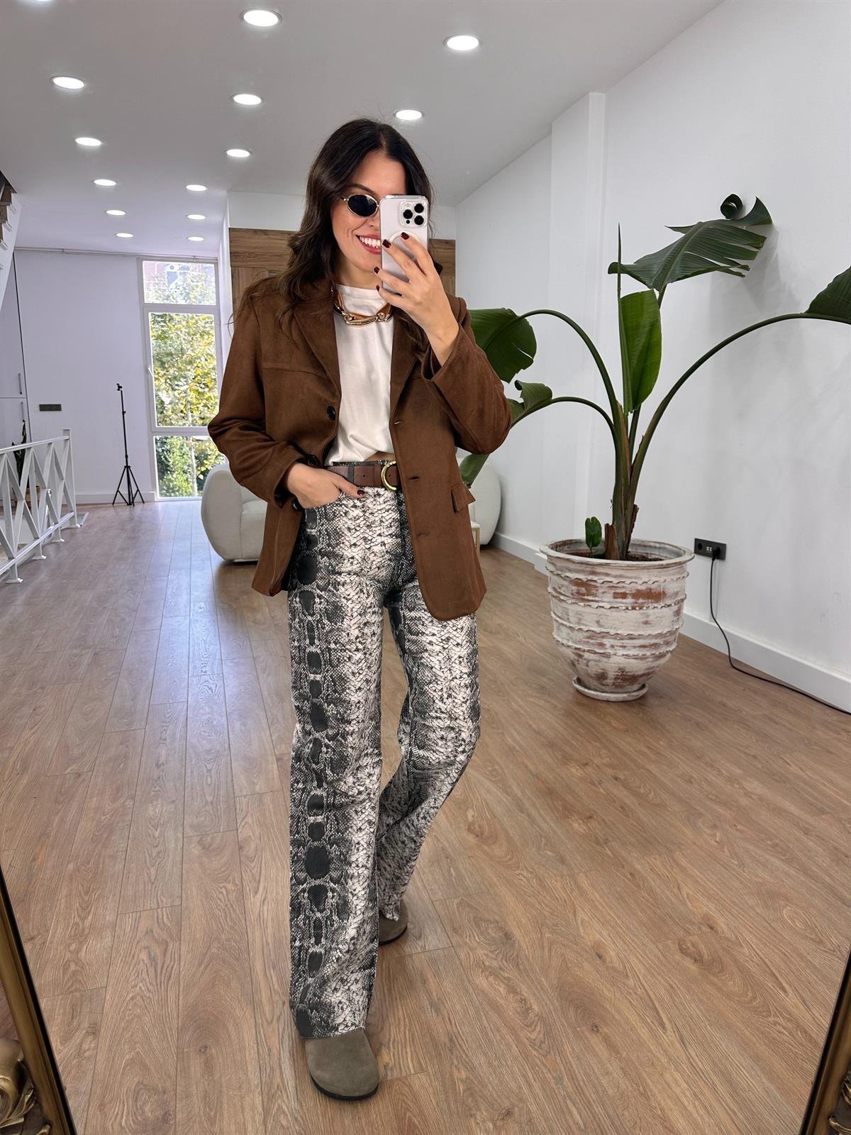 Yılan Derili Bol Paça Pantolon 