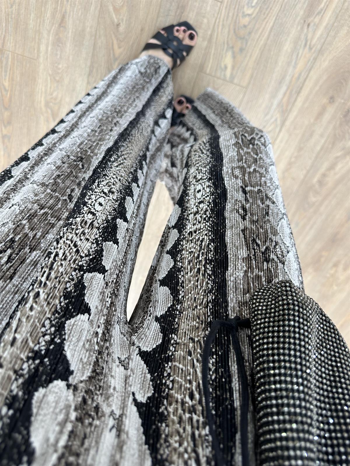 Yılan Desenli Beli Lastikli Tiril Pantolon