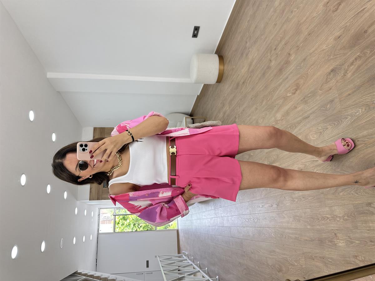 Yüksek Bel Krep Kumaş Cepli Şort-Fuşya