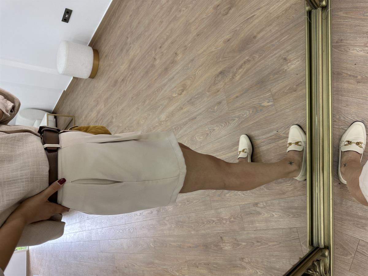 Yüksek Bel Krep Kumaş Cepli Şort-Taş