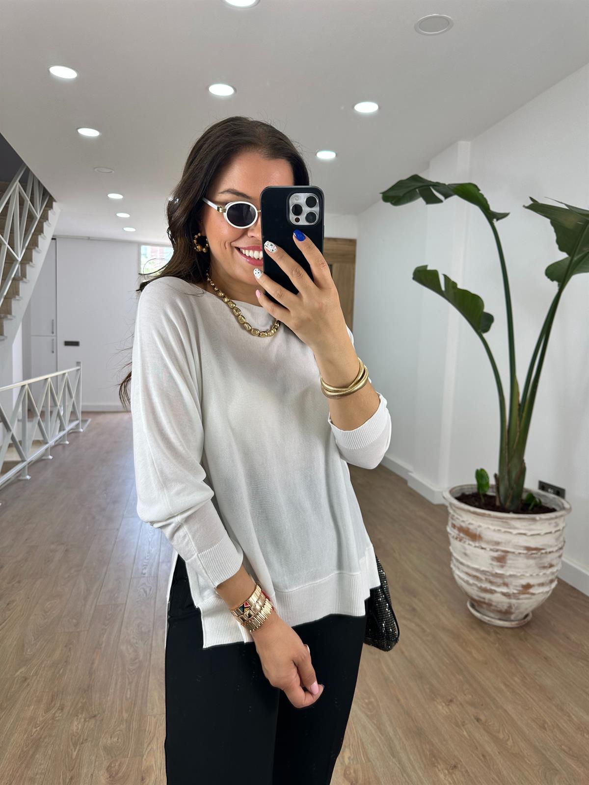 Yumuşacık Yanı Yırtmaçlı Merserize Triko-Beyaz