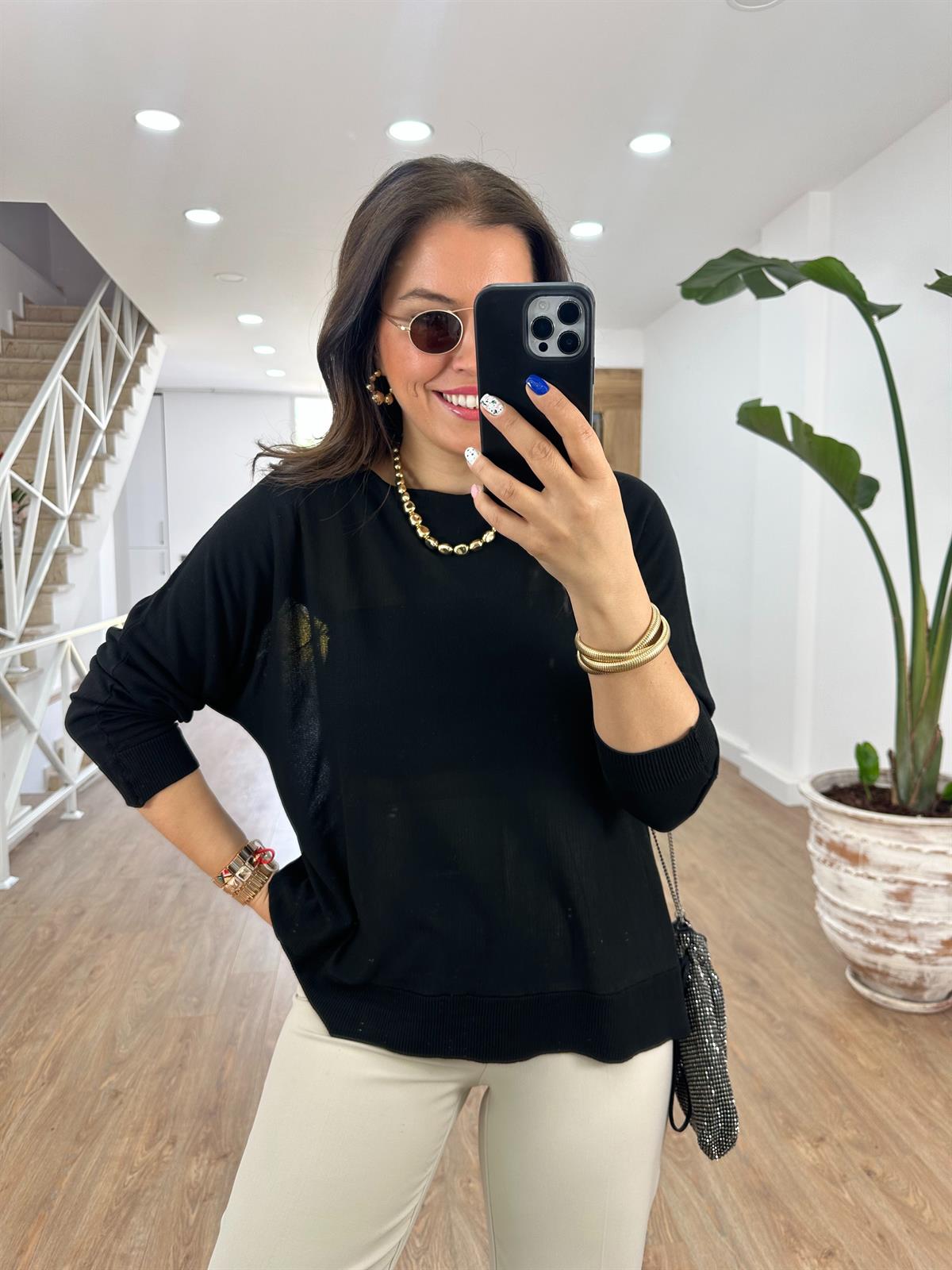 Yumuşacık Yanı Yırtmaçlı Merserize Triko-Siyah