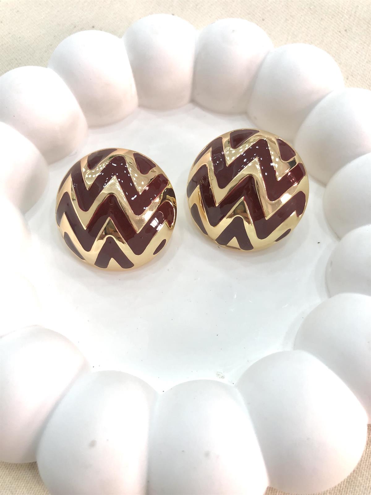 Yuvarlak Gold Çizgili Yarım Top Bordo Küpe