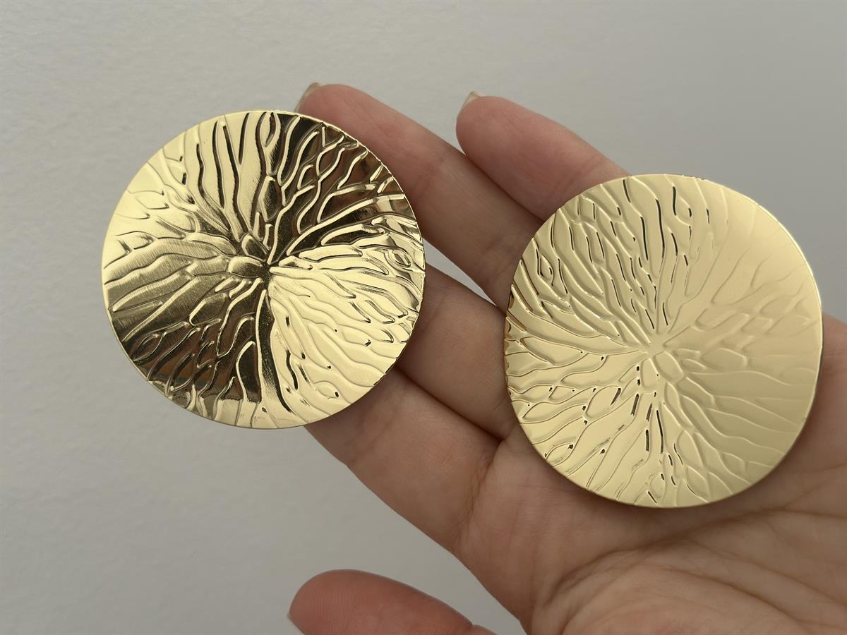 Yuvarlak İşlemeli Gold Küpe  5cm