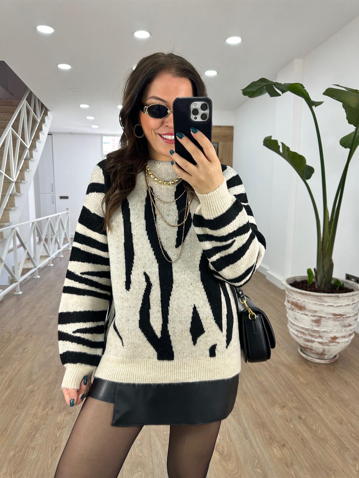 Zebra Desen Kayık Yaka Kazak-Taş