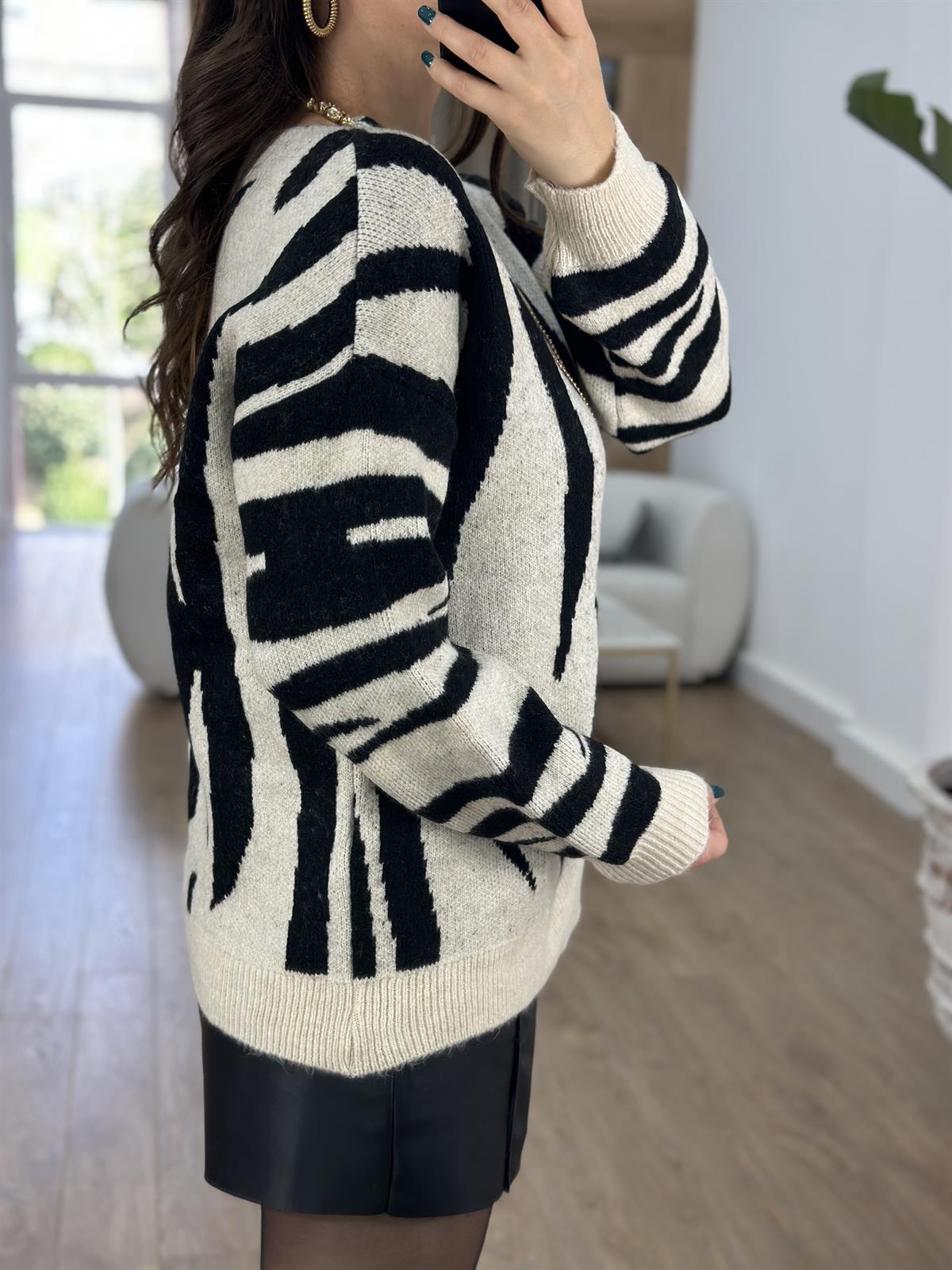 Zebra Desen Kayık Yaka Kazak-Taş