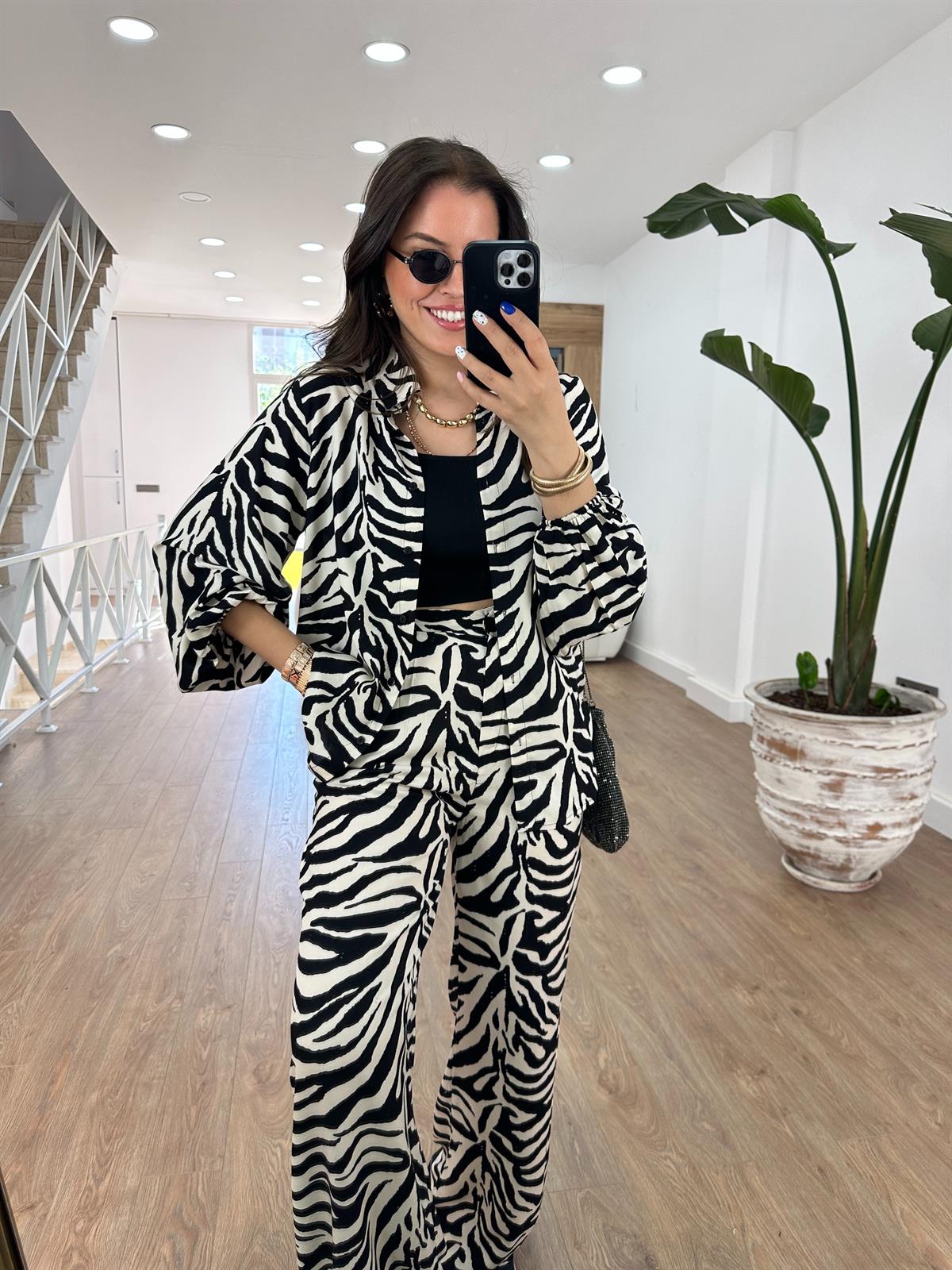 Zebra Desen Pantolon Gömlek Takım