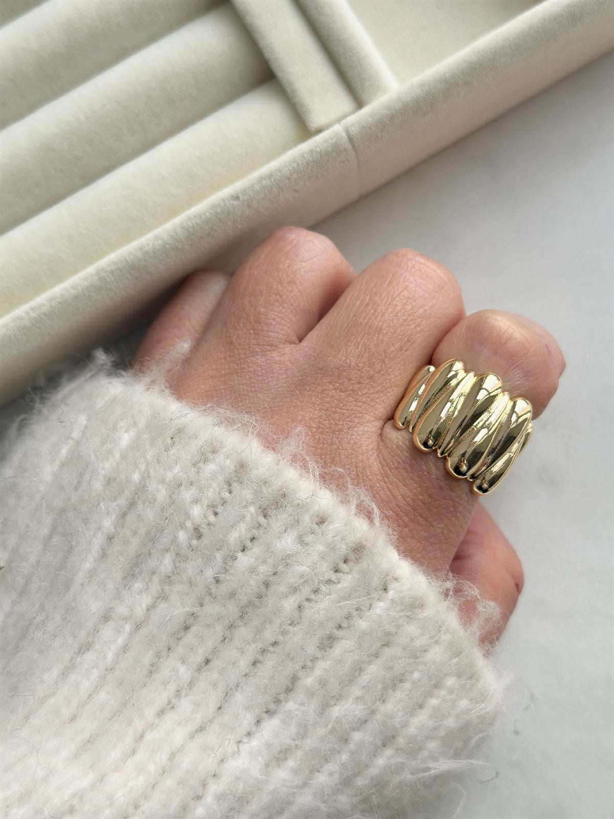 Zigzag Bombeli Ayarlanabilir Gold Yüzük