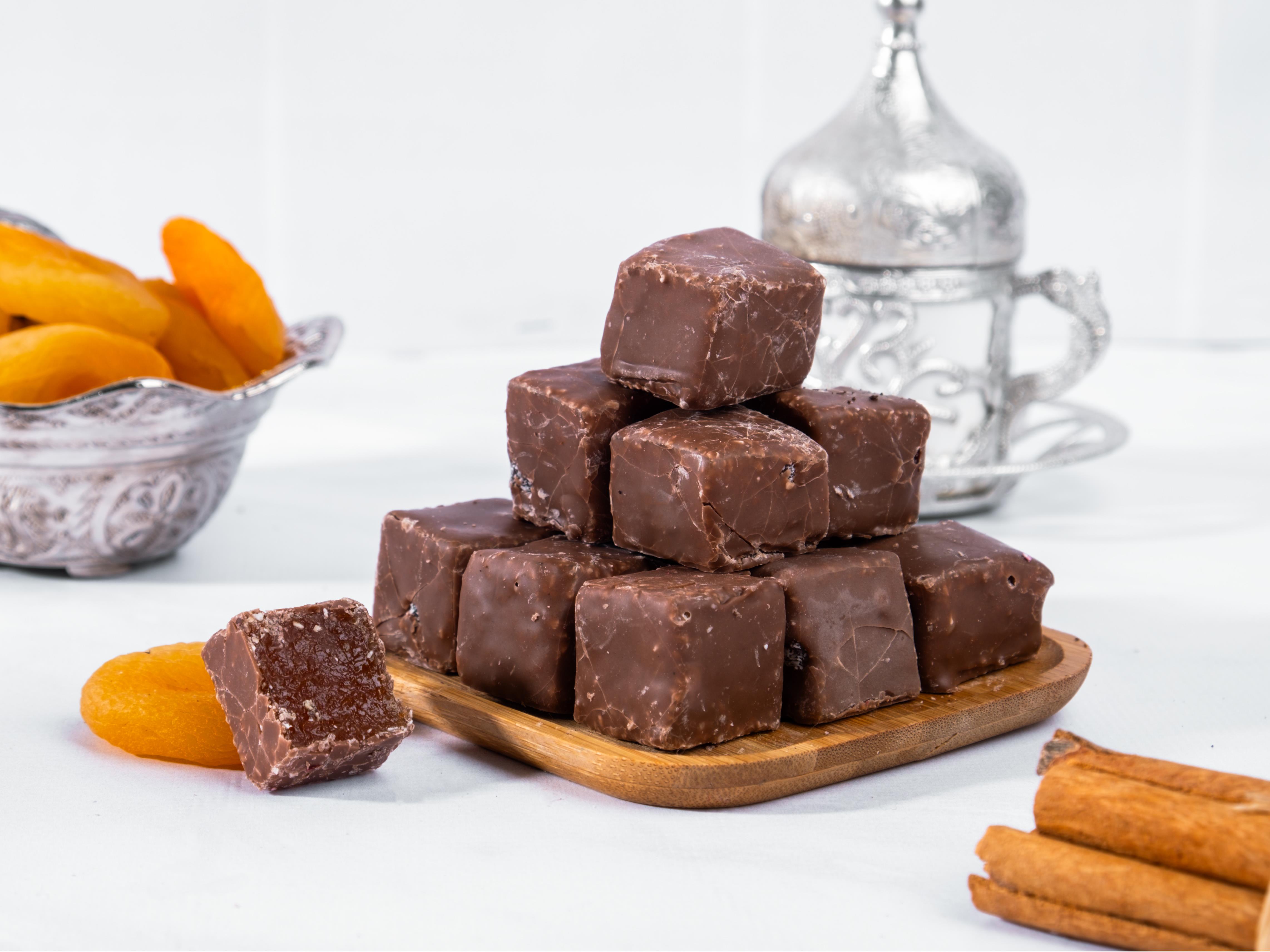 SÜTLÜ KAYISI ÇİKOLATASI