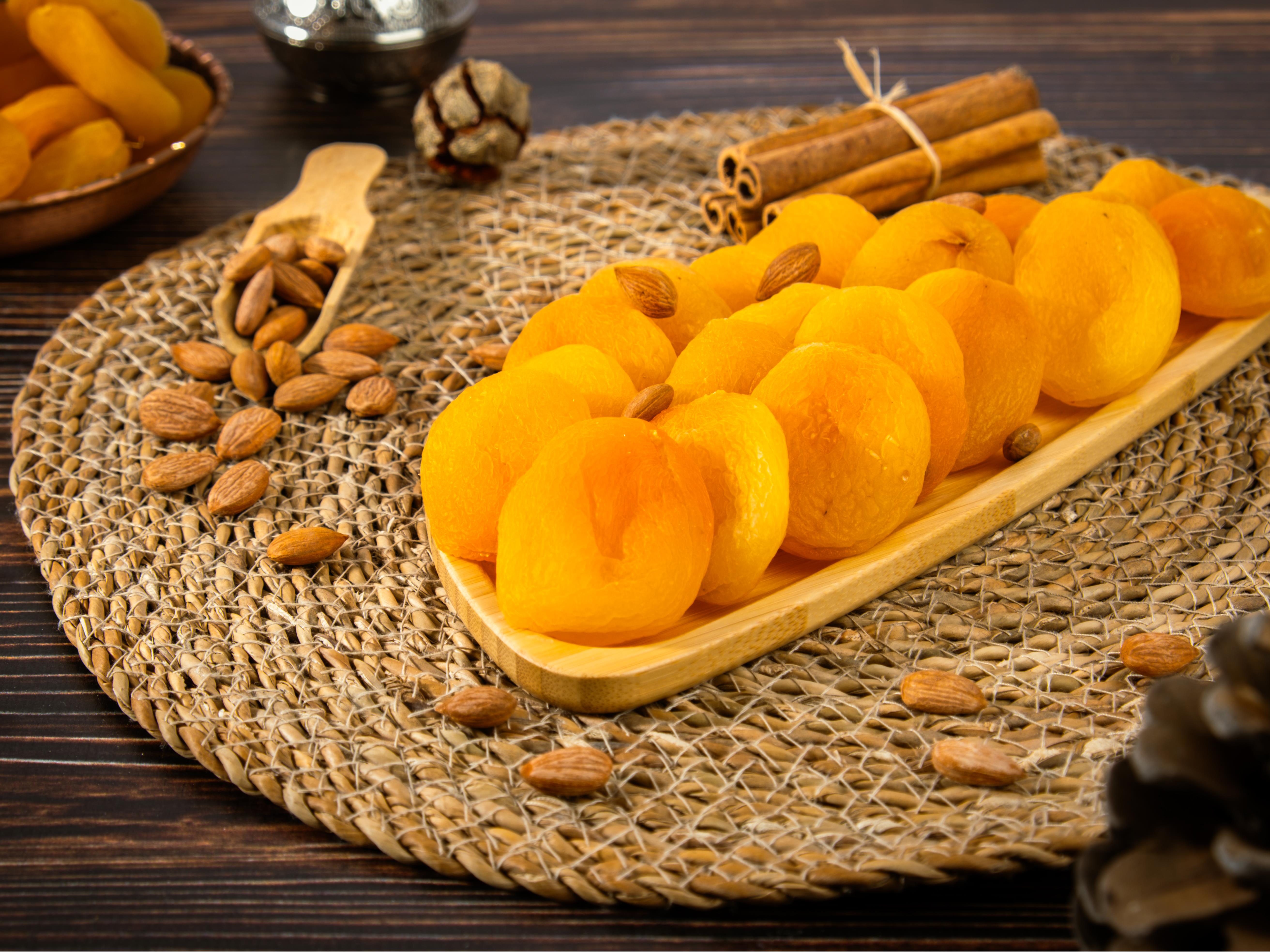 YÖRESEL JUMBO BOY SARI KAYISI 