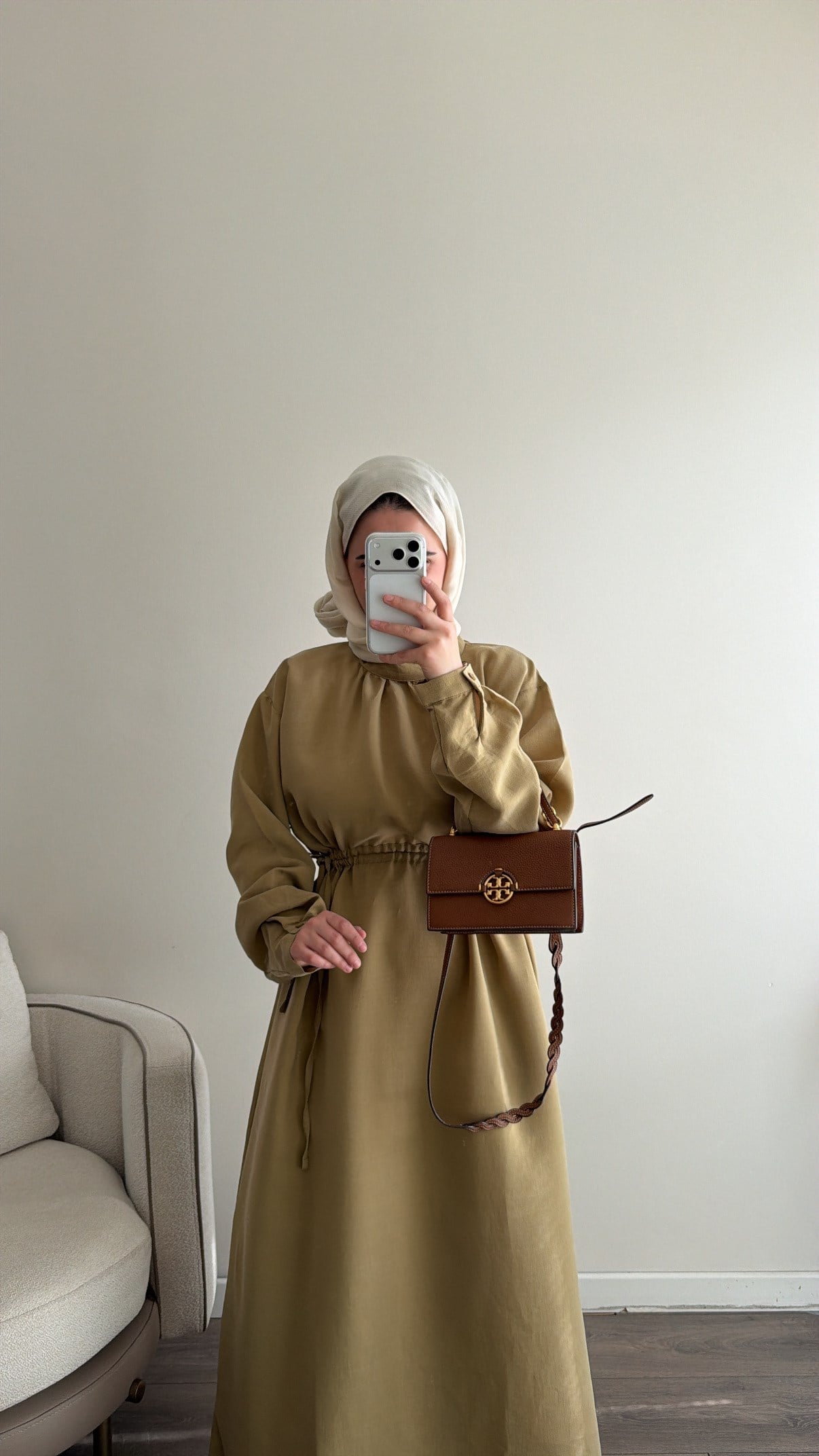 Beli Büzgü Bağlama Detaylı Safran Elbise