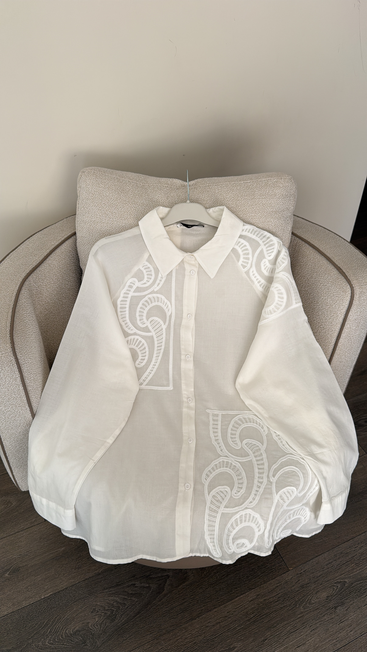 Nakış Detaylı Vual Gömlek - Beyaz